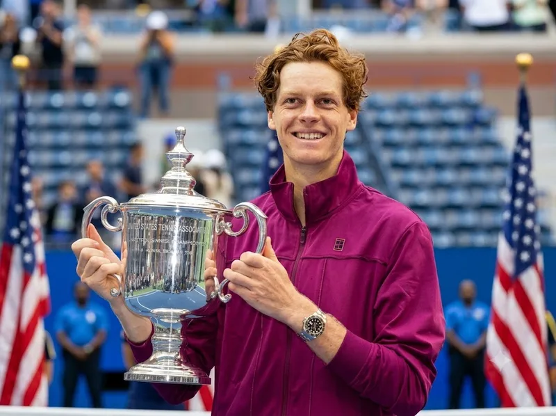 Thành công tại US Open 2024 giúp Sinner lần đầu vươn lên vị trí số một thế giới.