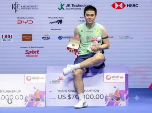 kunlavut-vitidsarn-bieu-tuong-lon-cua-cau-long-cua-thai-lan-3