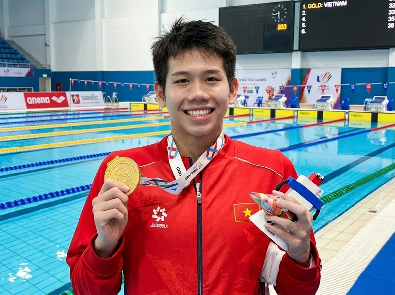 Nguyễn Quang Thuấn giành HCV 400 m hỗn hợp cá nhân nam tại SEA Games 33, đánh dấu cột mốc quan trọng trong sự nghiệp.